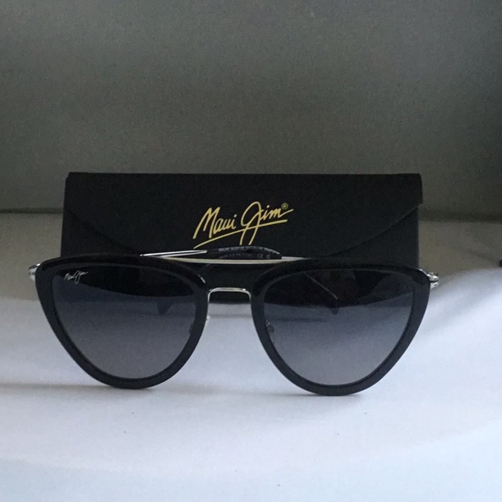 MAUI JIM WOMEN SUNGLASSES.